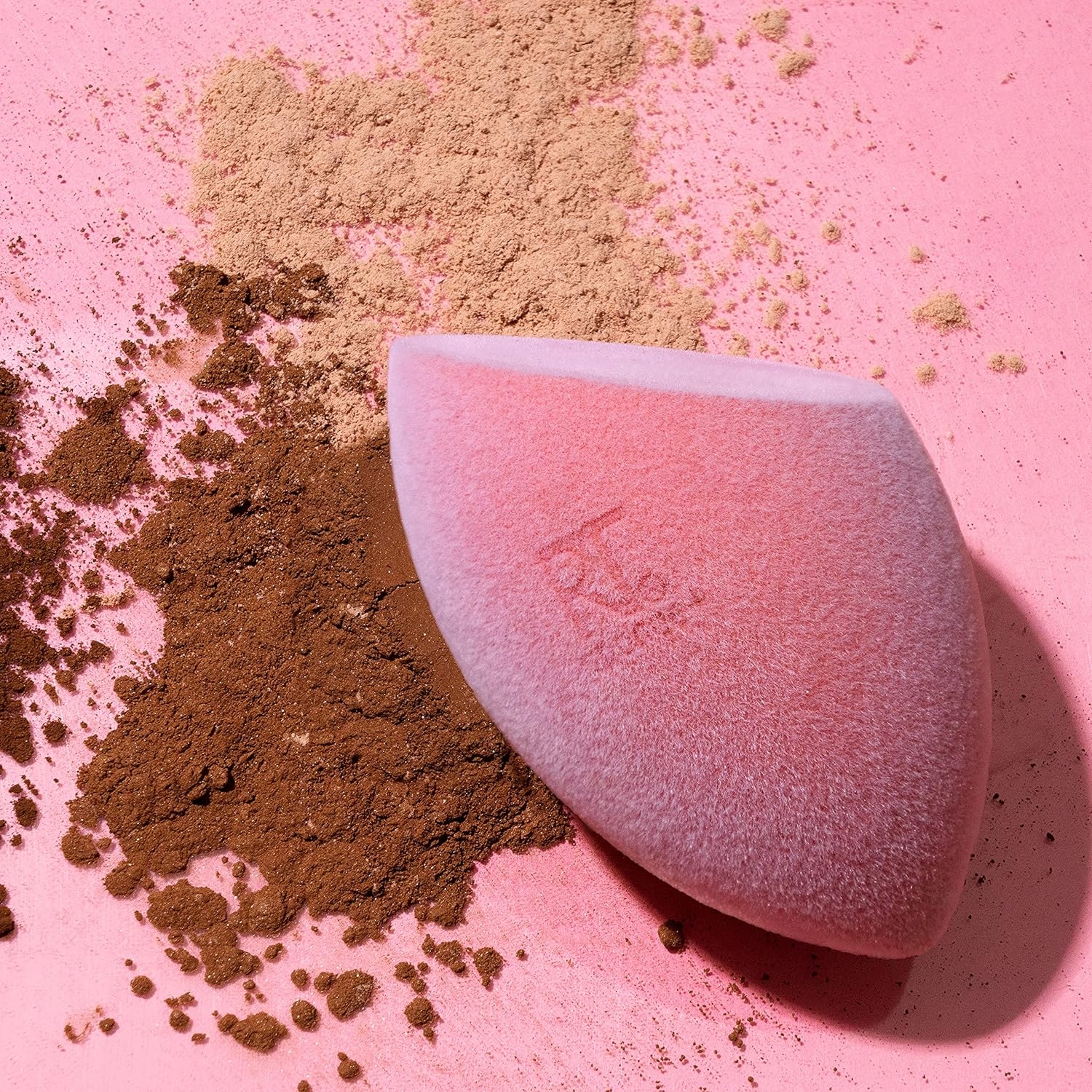 Real Techniques Miracle Airblend Sponge, Matte Makeup Blending Sponge, For Liquid, Cream, & Powder Products, Offers Medium To Full Coverage, Foundation Sponge, Packaging May Vary, 1 Count - Image 28